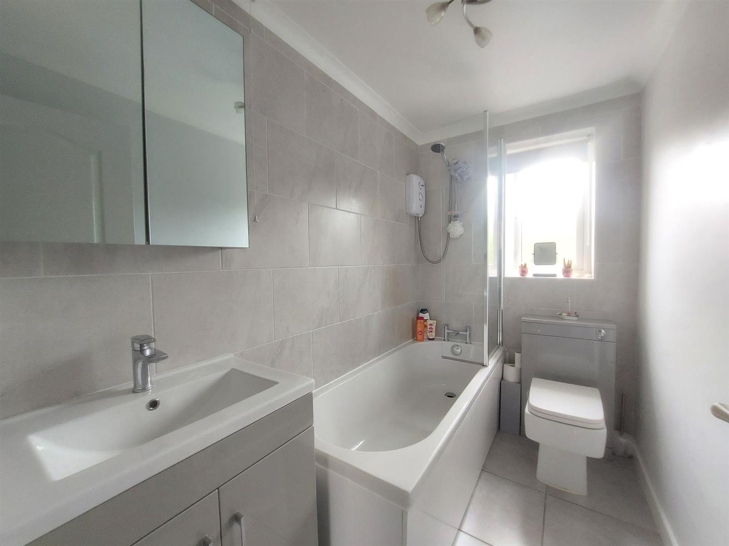 Clos Llandyfan, Garden Village, Gorseinon, Swansea, SA4 4JQ